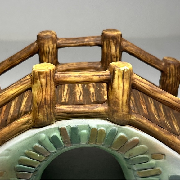 Vtg 2001 Santas Workbench 8”x3” Porcelain Bridge Snow Scene Christmas w/Box - Picture 4 of 13